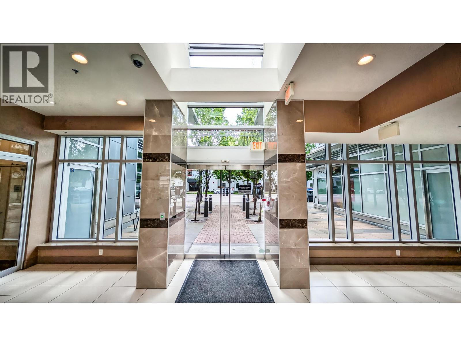 Photo 11 of 201 63 W 2nd Avenue, Vancouver BC