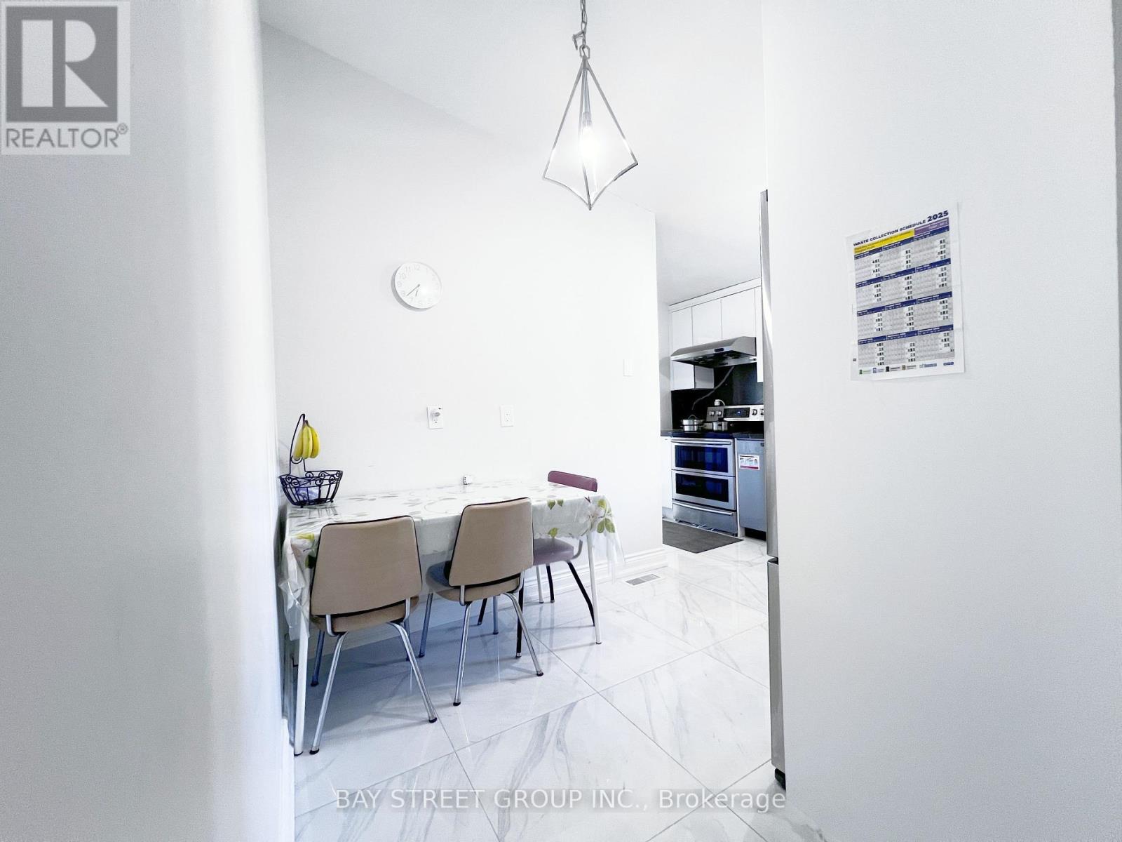 Photo 18 of Main 41 Northey Drive, Toronto ON