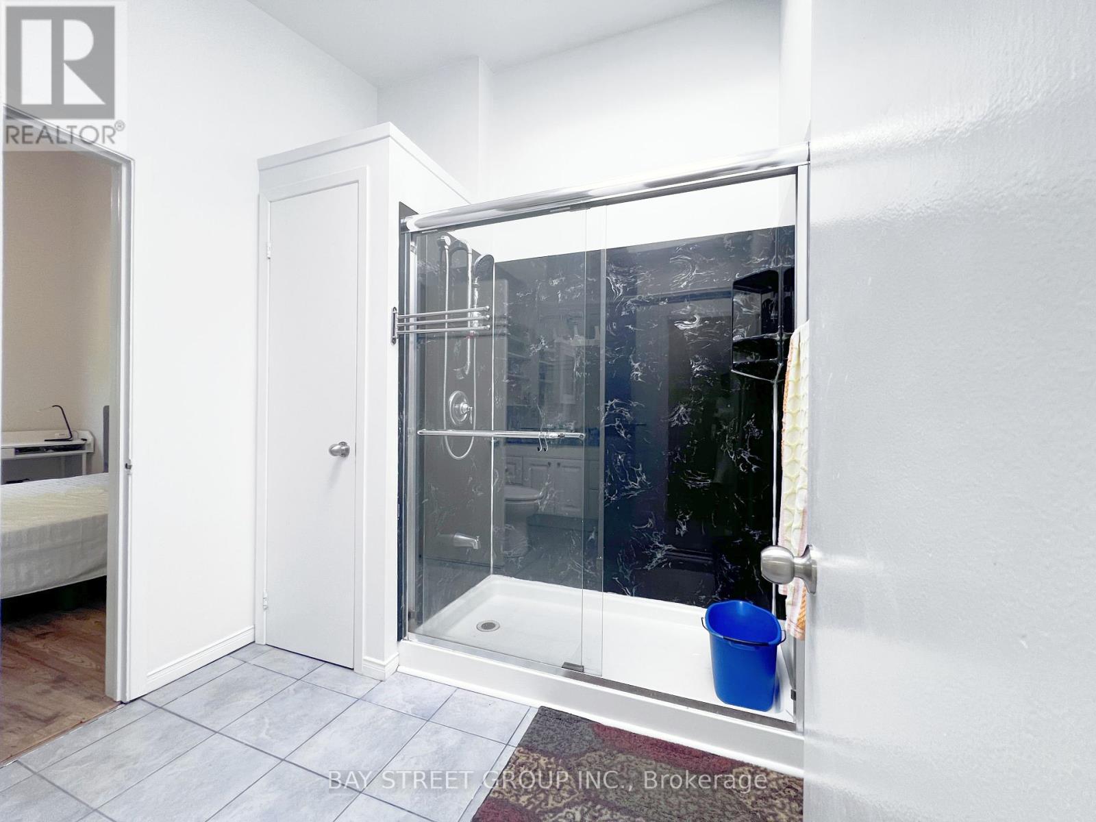 Photo 21 of Main 41 Northey Drive, Toronto ON