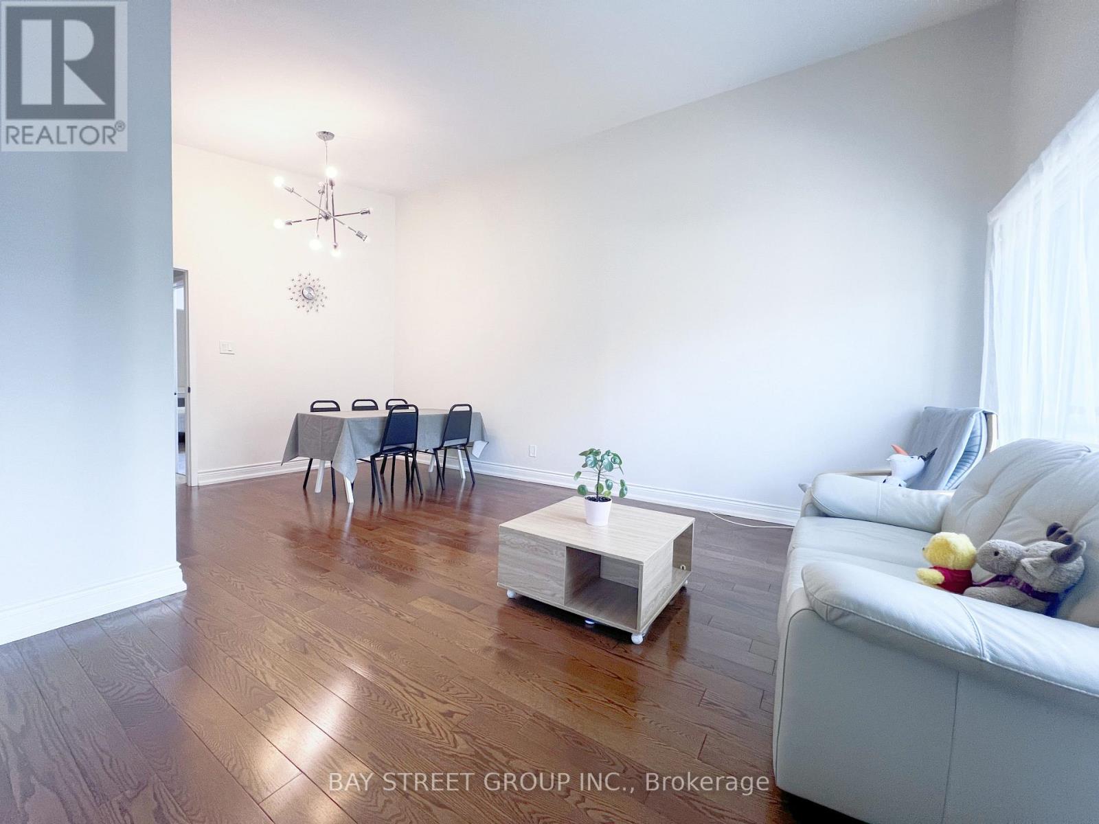 Photo 3 of Main 41 Northey Drive, Toronto ON