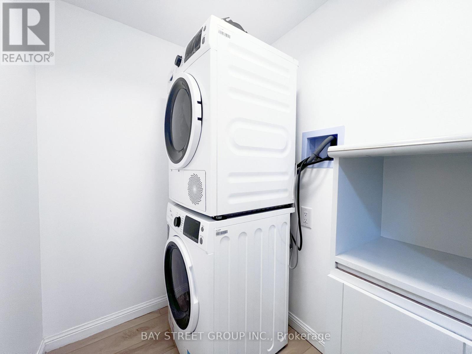 Photo 38 of Main 41 Northey Drive, Toronto ON