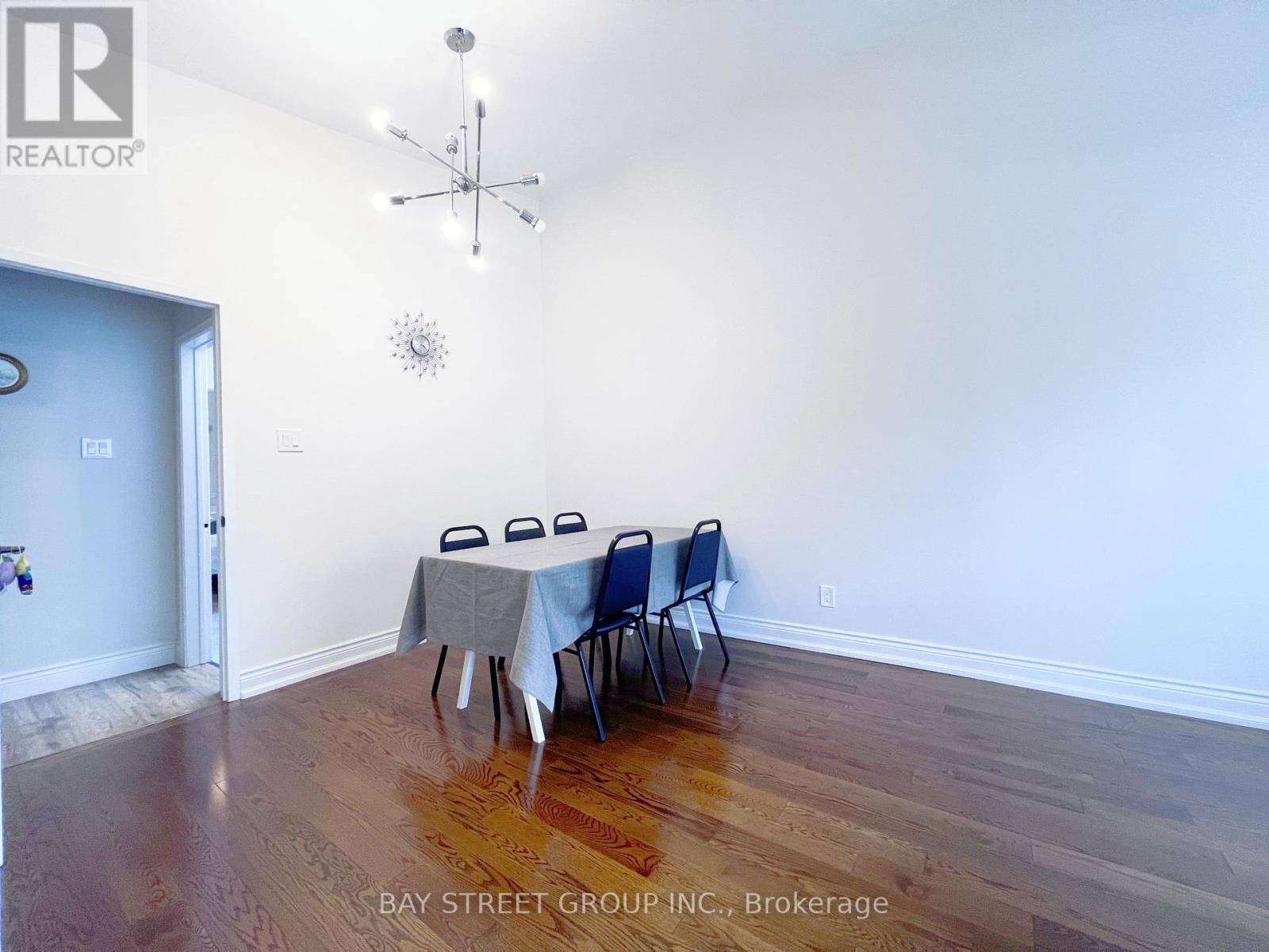 Photo 9 of Main 41 Northey Drive, Toronto ON