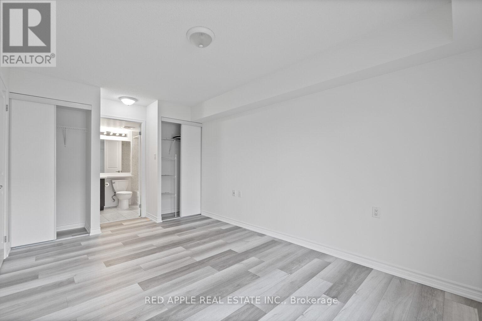 Photo 27 of 213 872 Sheppard Avenue W, Toronto ON