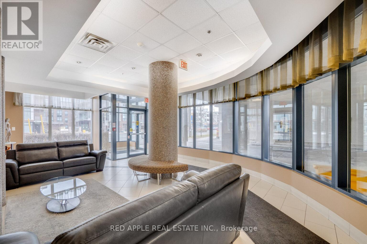 Photo 4 of 213 872 Sheppard Avenue W, Toronto ON