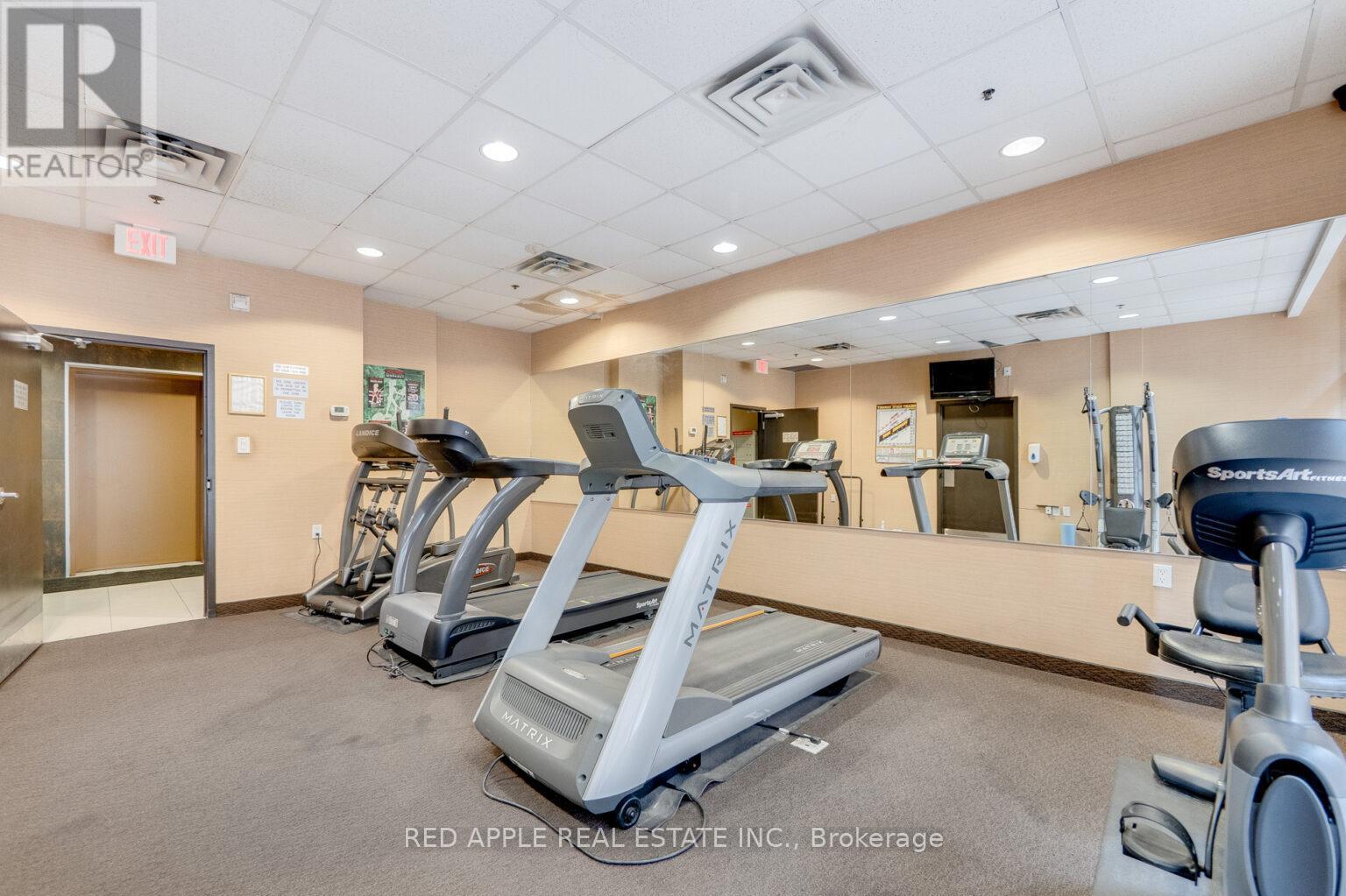 Photo 44 of 213 872 Sheppard Avenue W, Toronto ON
