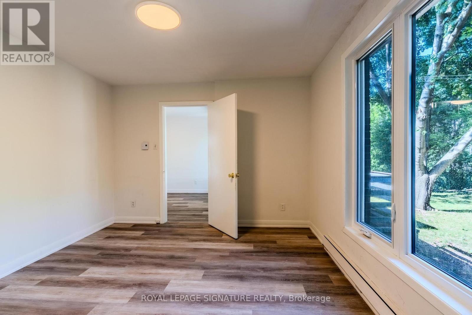 Photo 12 of 18 Greengate Road, Toronto ON