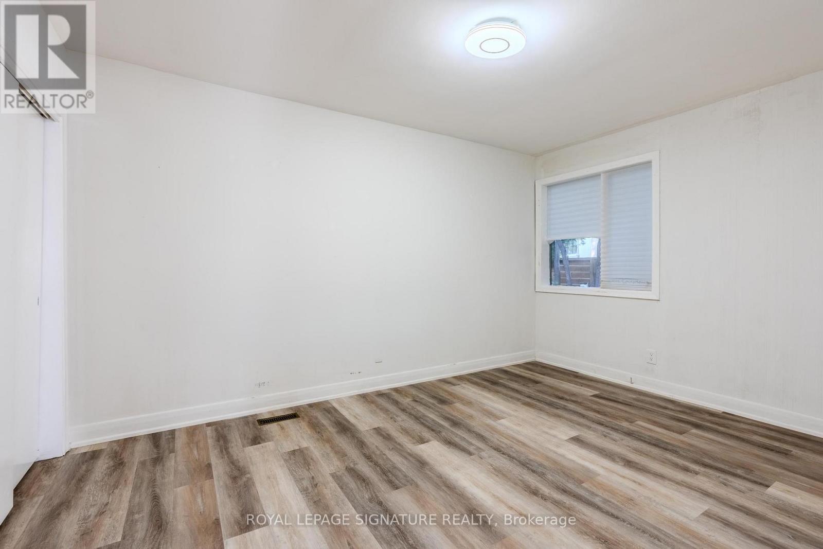 Photo 13 of 18 Greengate Road, Toronto ON