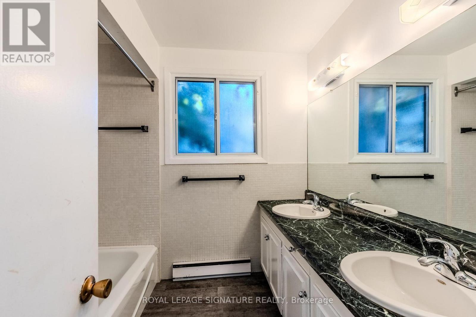 Photo 22 of 18 Greengate Road, Toronto ON