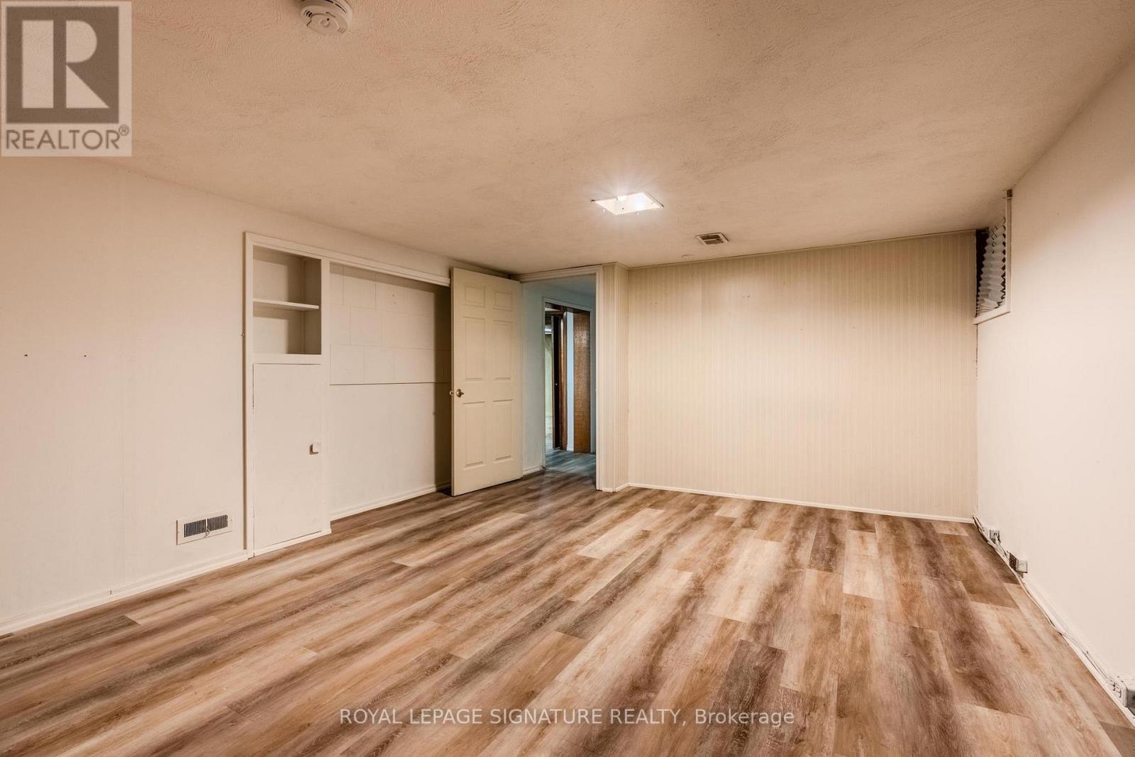Photo 25 of 18 Greengate Road, Toronto ON