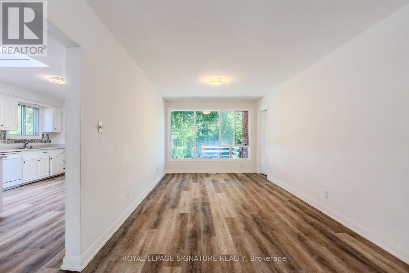 Photo 9 of 18 Greengate Road, Toronto ON
