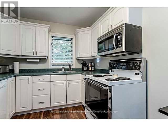 Photo 4 of 66 Patterson Road, Barrie ON