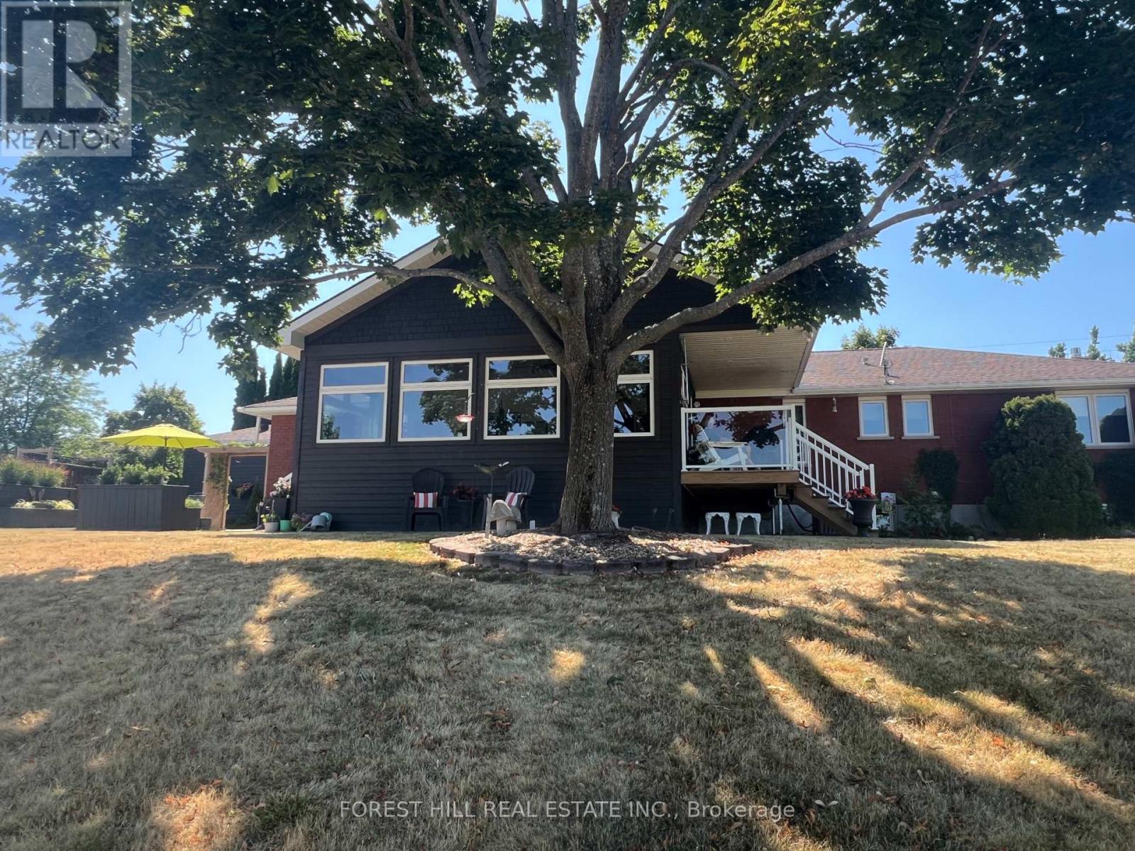 Photo 3 of 53 Nurse Avenue, Selwyn ON