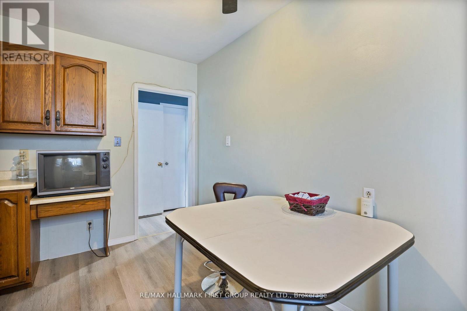 Photo 16 of 121 Emperor Street, Ajax ON