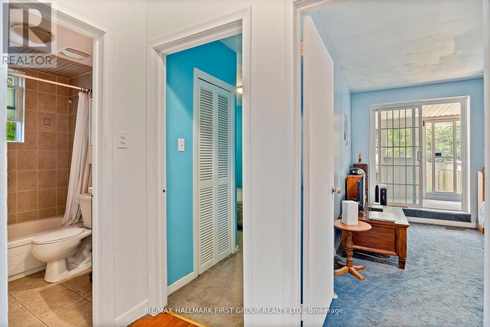 Photo 17 of 121 Emperor Street, Ajax ON