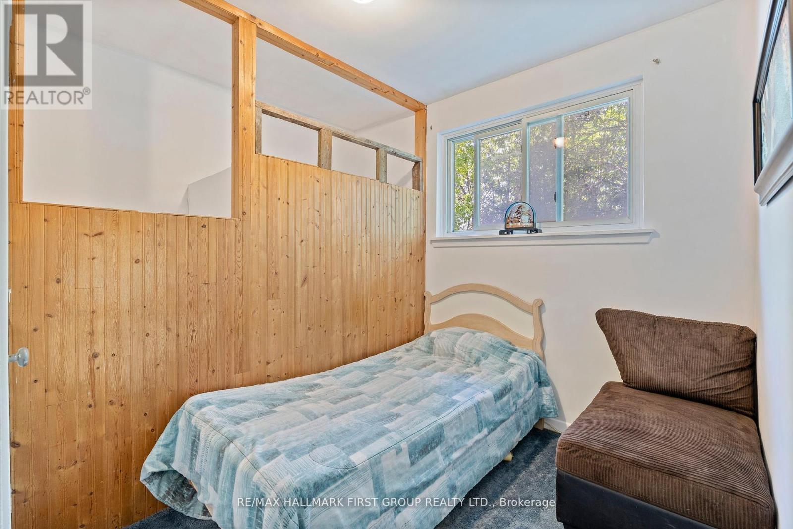 Photo 25 of 121 Emperor Street, Ajax ON