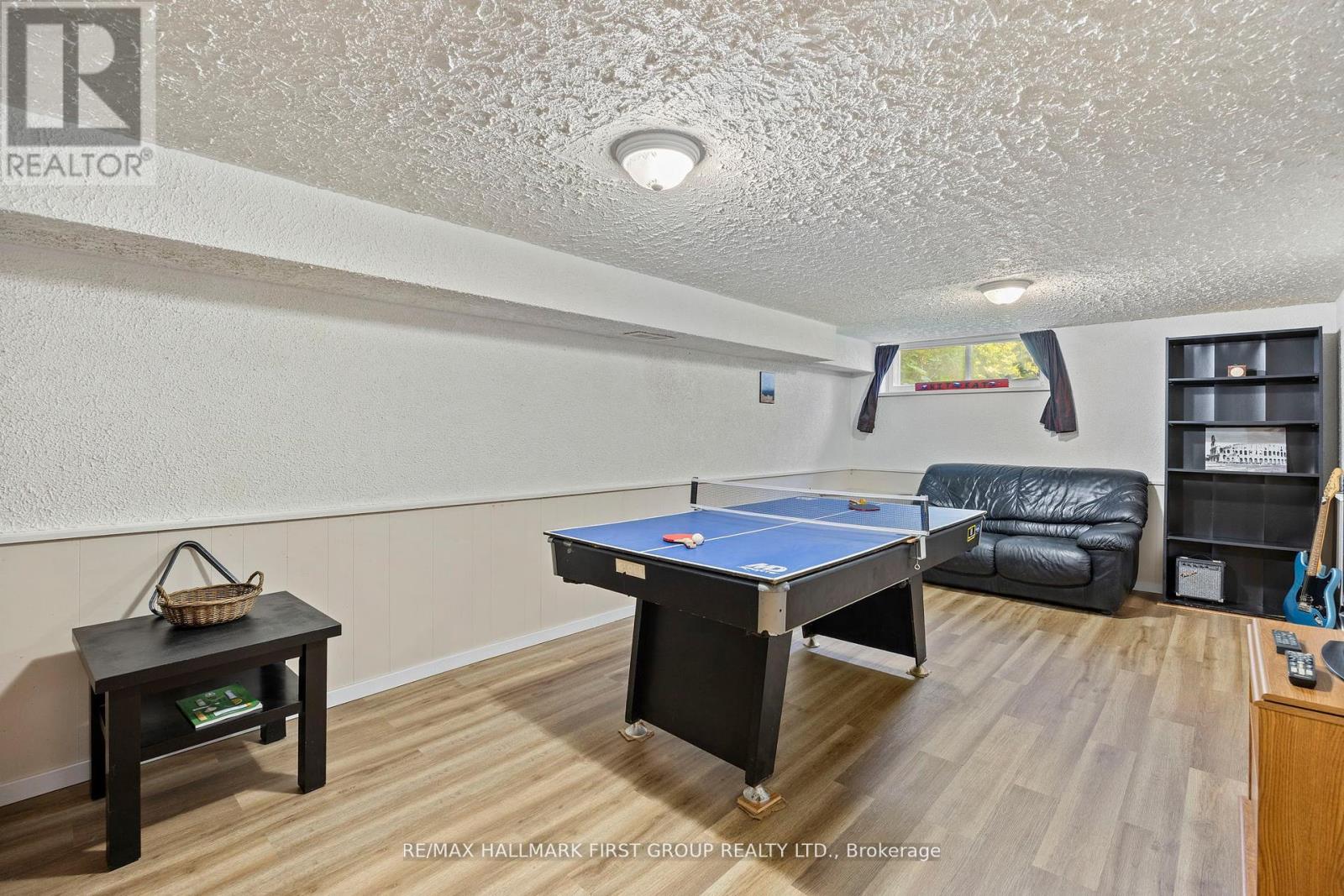 Photo 26 of 121 Emperor Street, Ajax ON