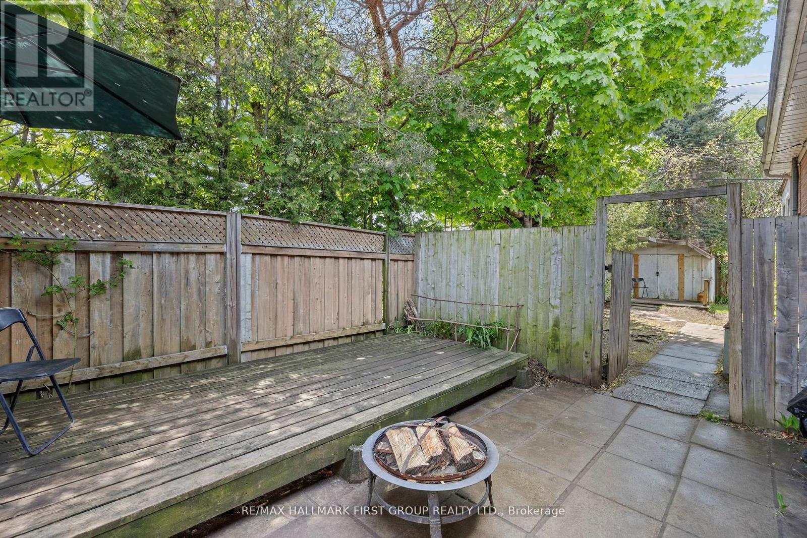 Photo 32 of 121 Emperor Street, Ajax ON