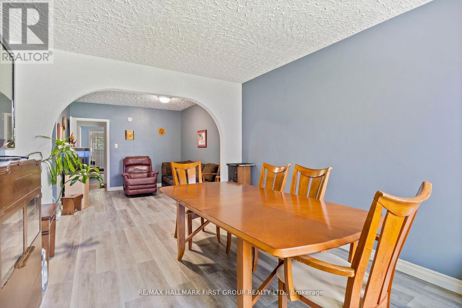 Photo 31 of 121 Emperor Street, Ajax ON