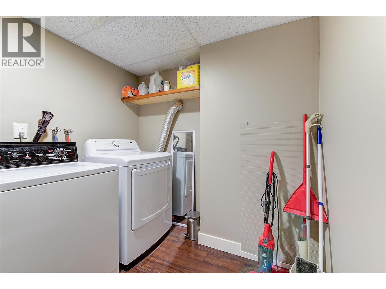 Photo 11 of 620 622 Birch Avenue, Kelowna BC