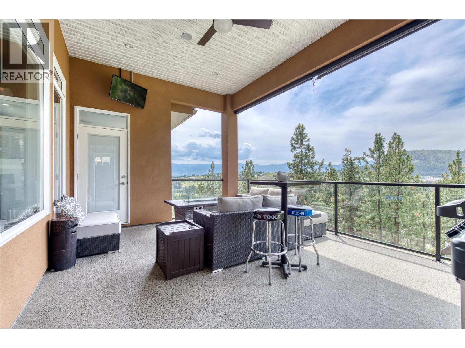Photo 17 of 1064 Aurora Heights, West Kelowna BC