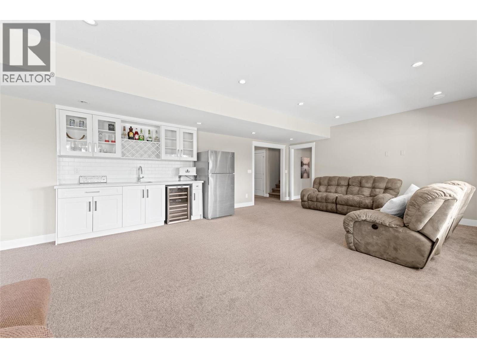 Photo 18 of 1064 Aurora Heights, West Kelowna BC