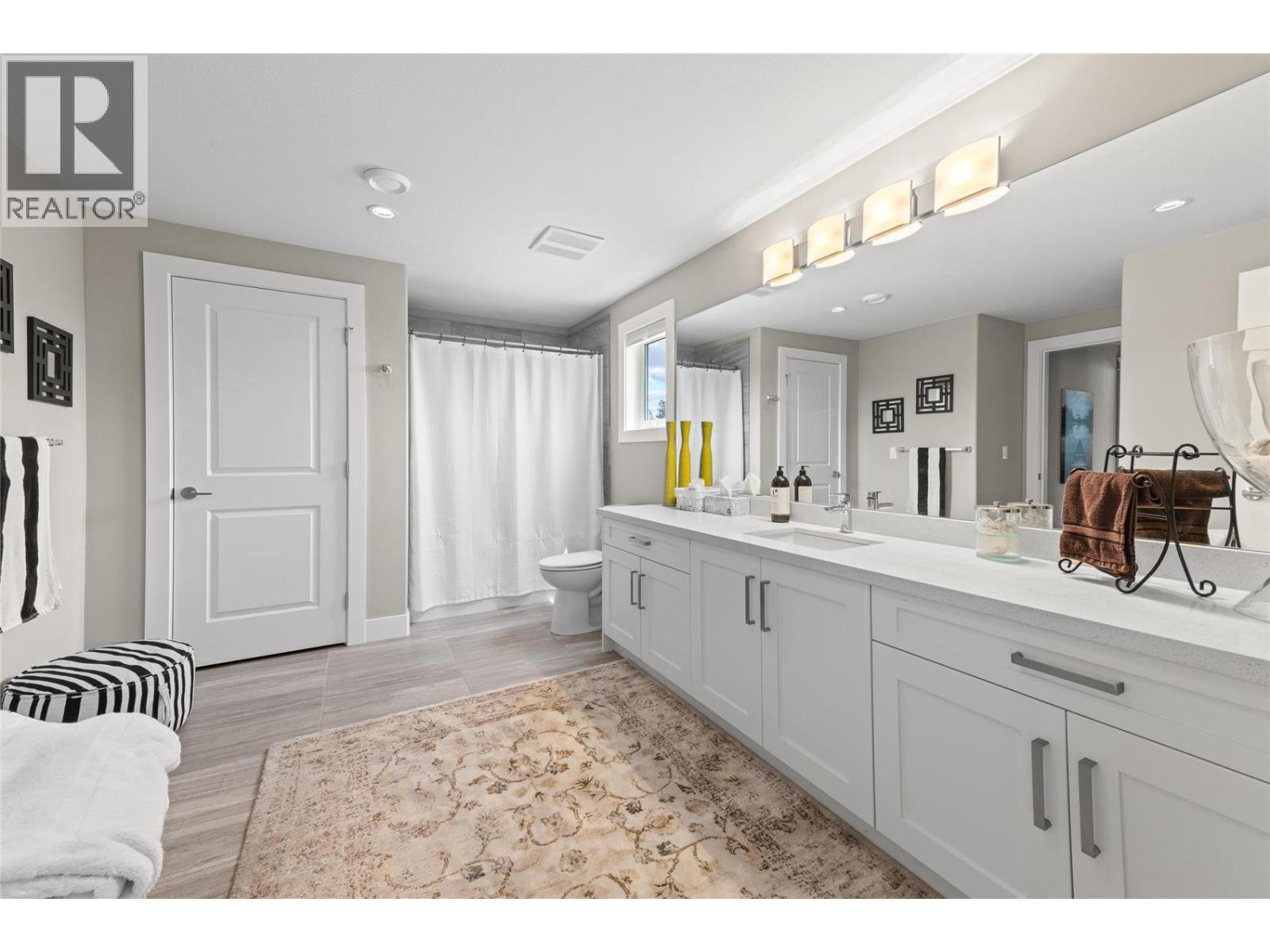 Photo 1 of 1064 Aurora Heights, West Kelowna BC
