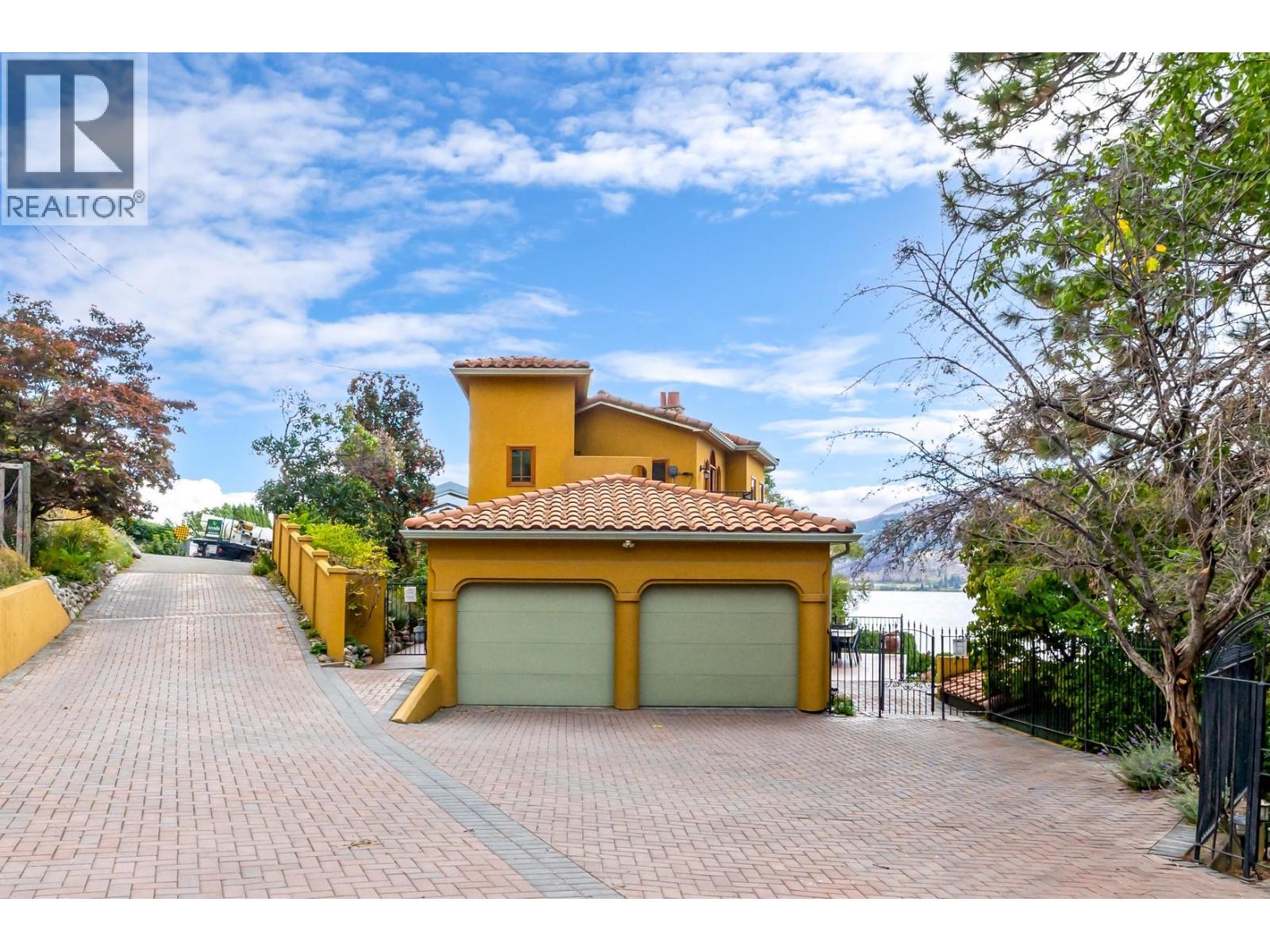  414 Herbert Heights Road, Kelowna