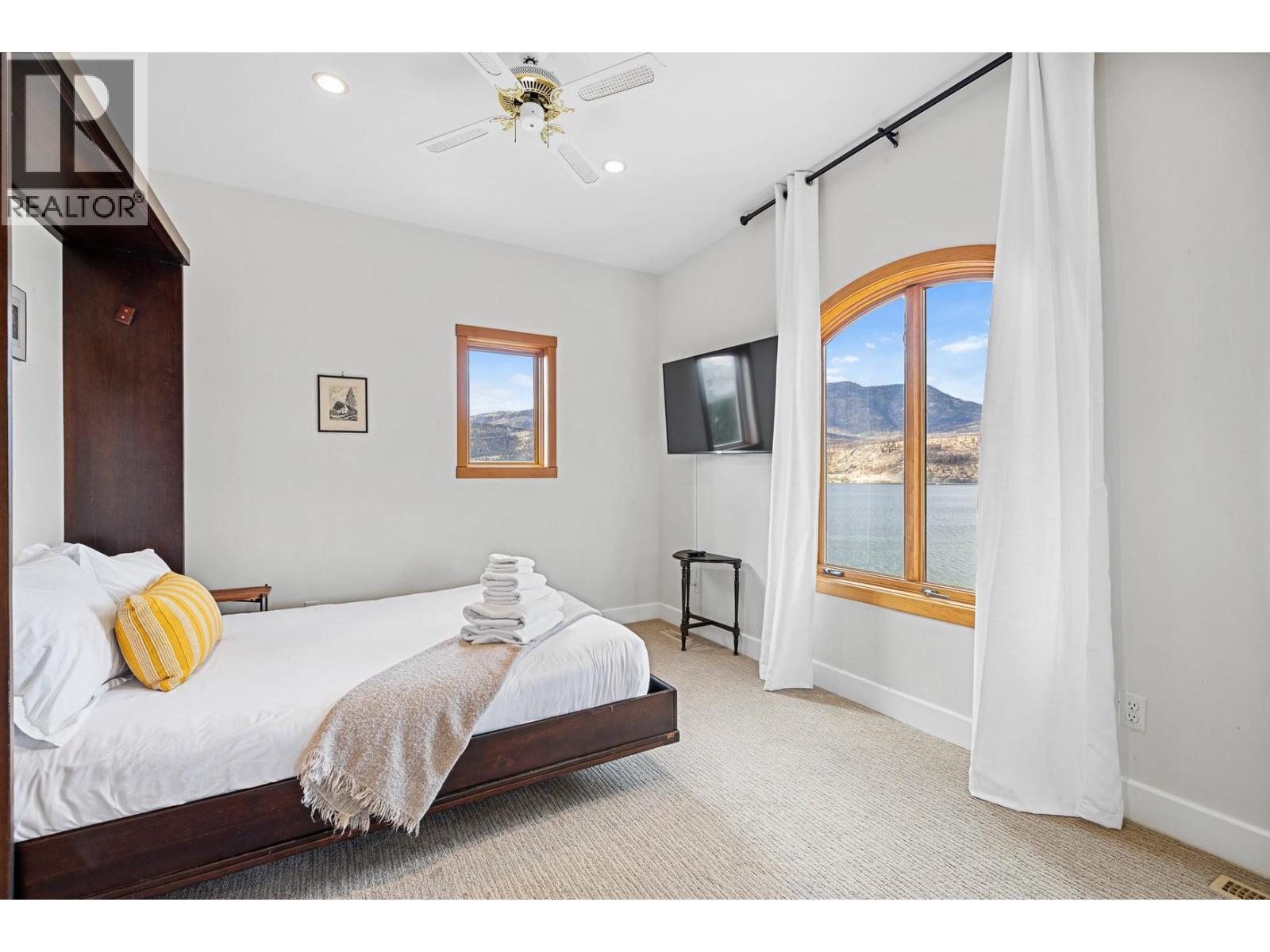  414 Herbert Heights Road, Kelowna