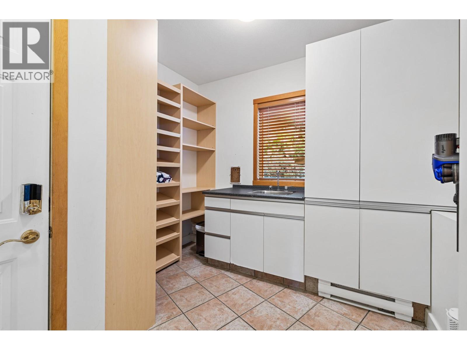  414 Herbert Heights Road, Kelowna