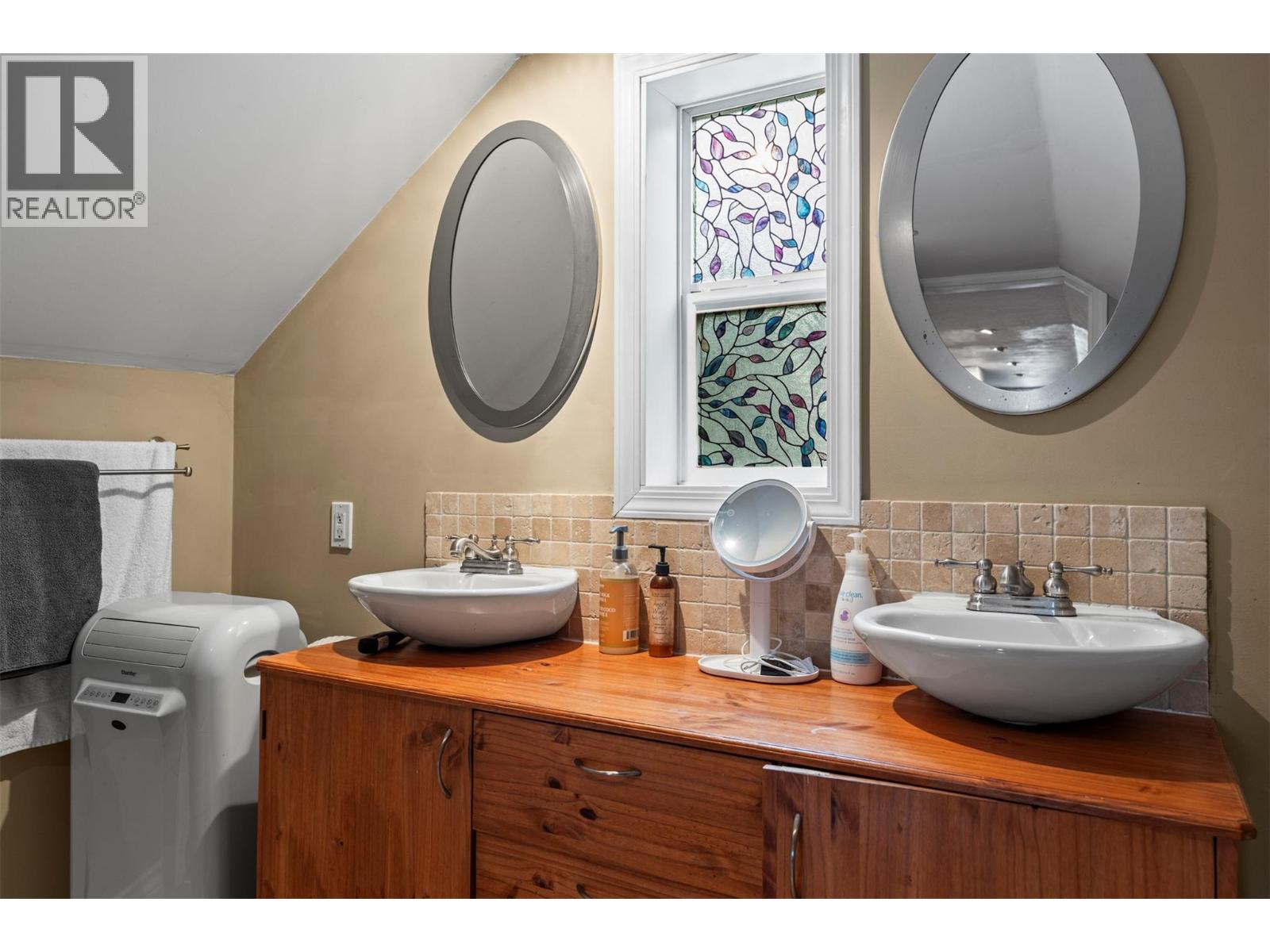 Photo 28 of 728 Mill Avenue, Enderby BC