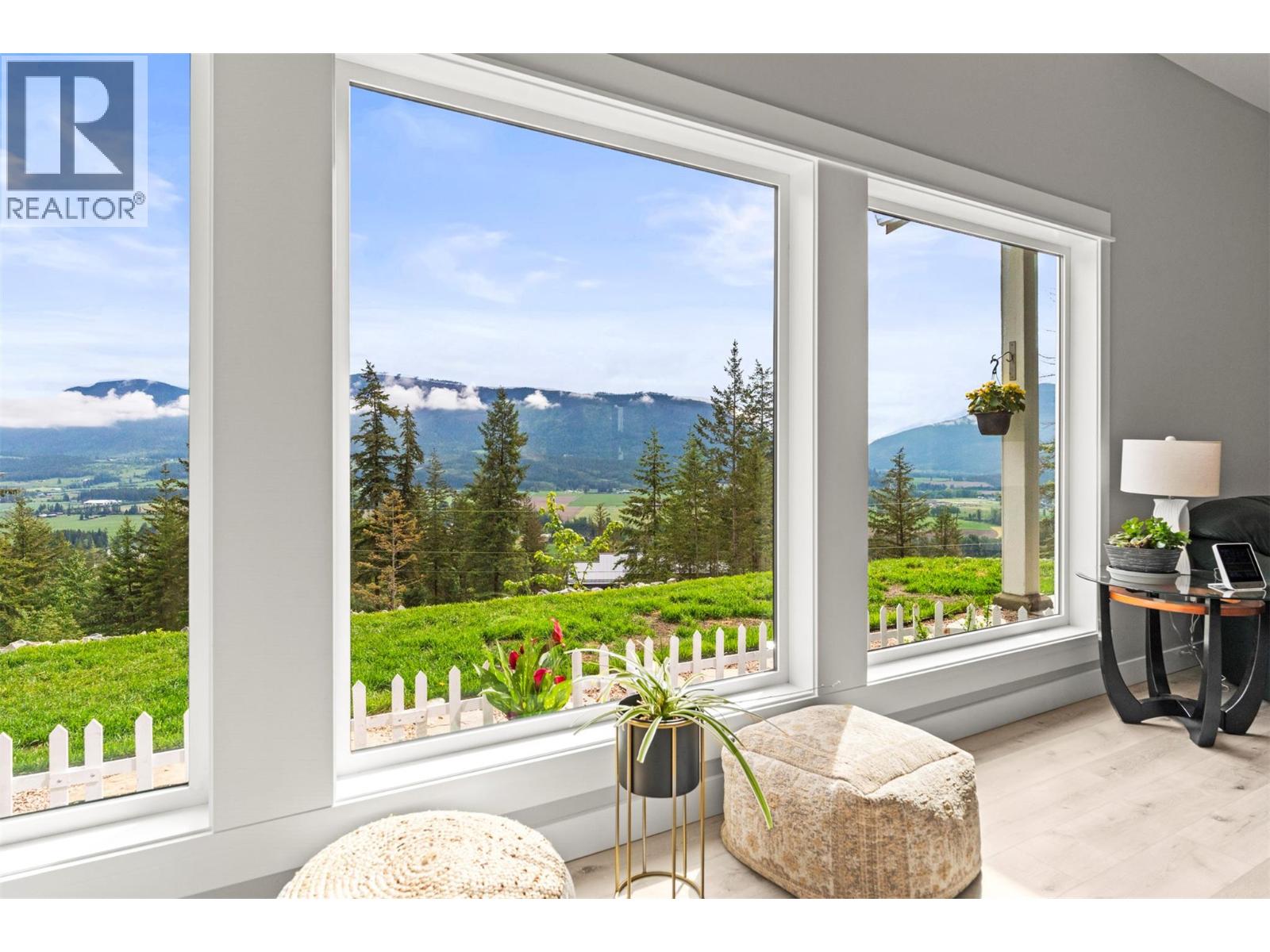 307 Oxbow Place, Enderby