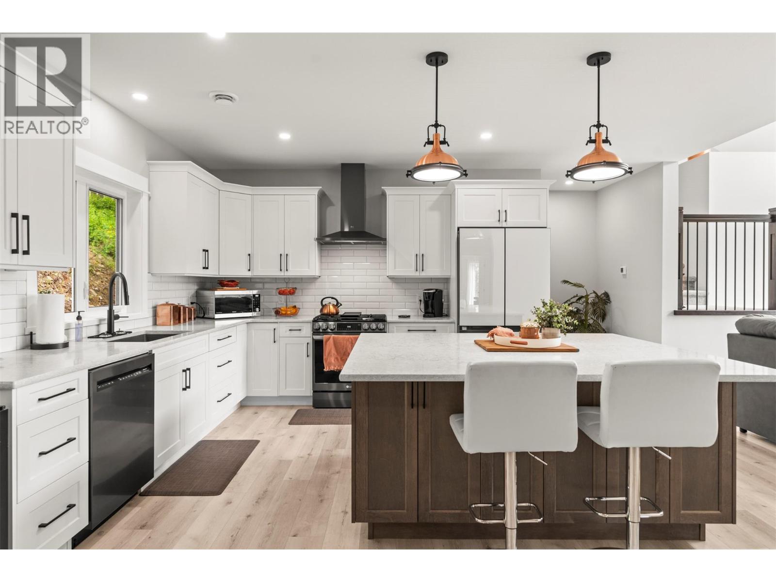 307 Oxbow Place, Enderby