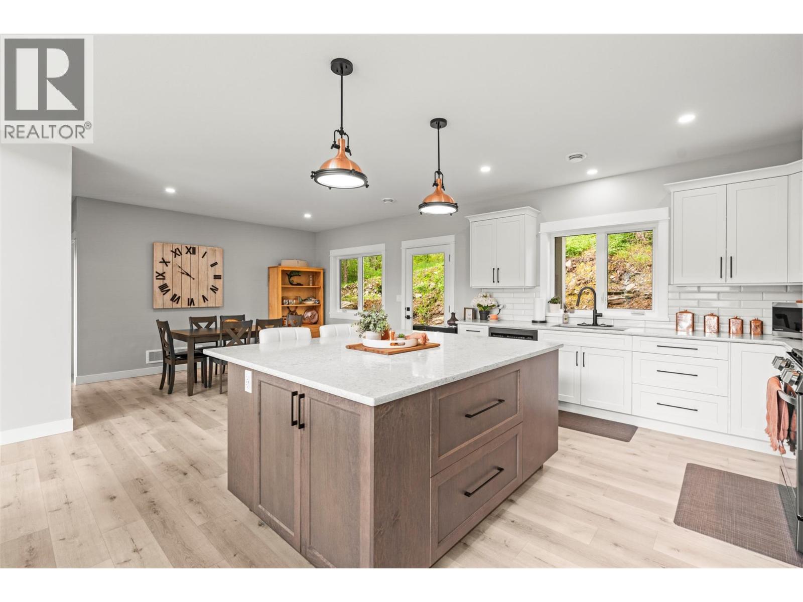 307 Oxbow Place, Enderby