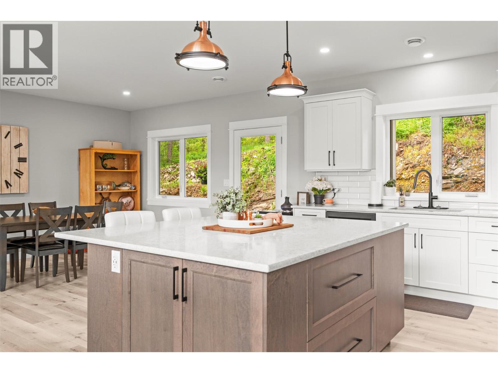 307 Oxbow Place, Enderby