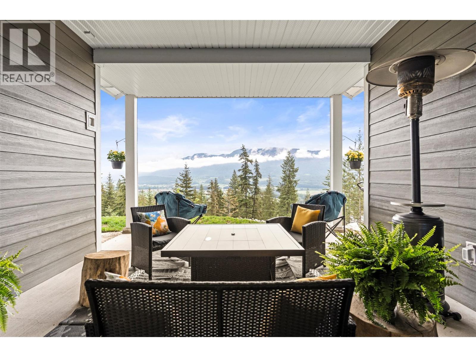 307 Oxbow Place, Enderby