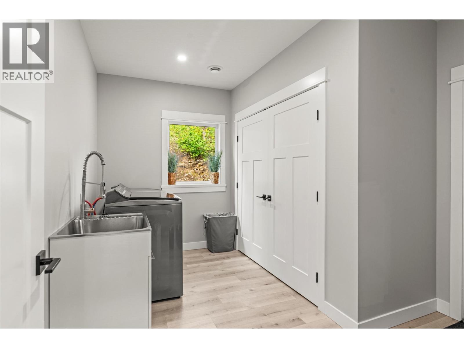 307 Oxbow Place, Enderby