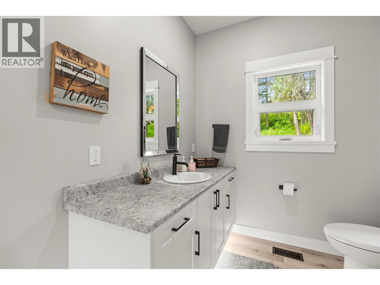 307 Oxbow Place, Enderby