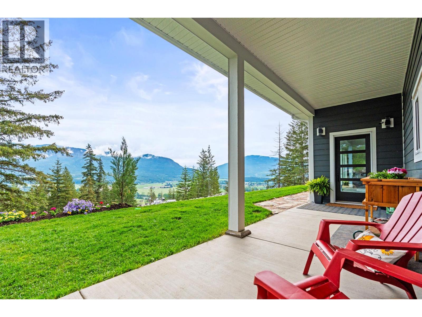 307 Oxbow Place, Enderby