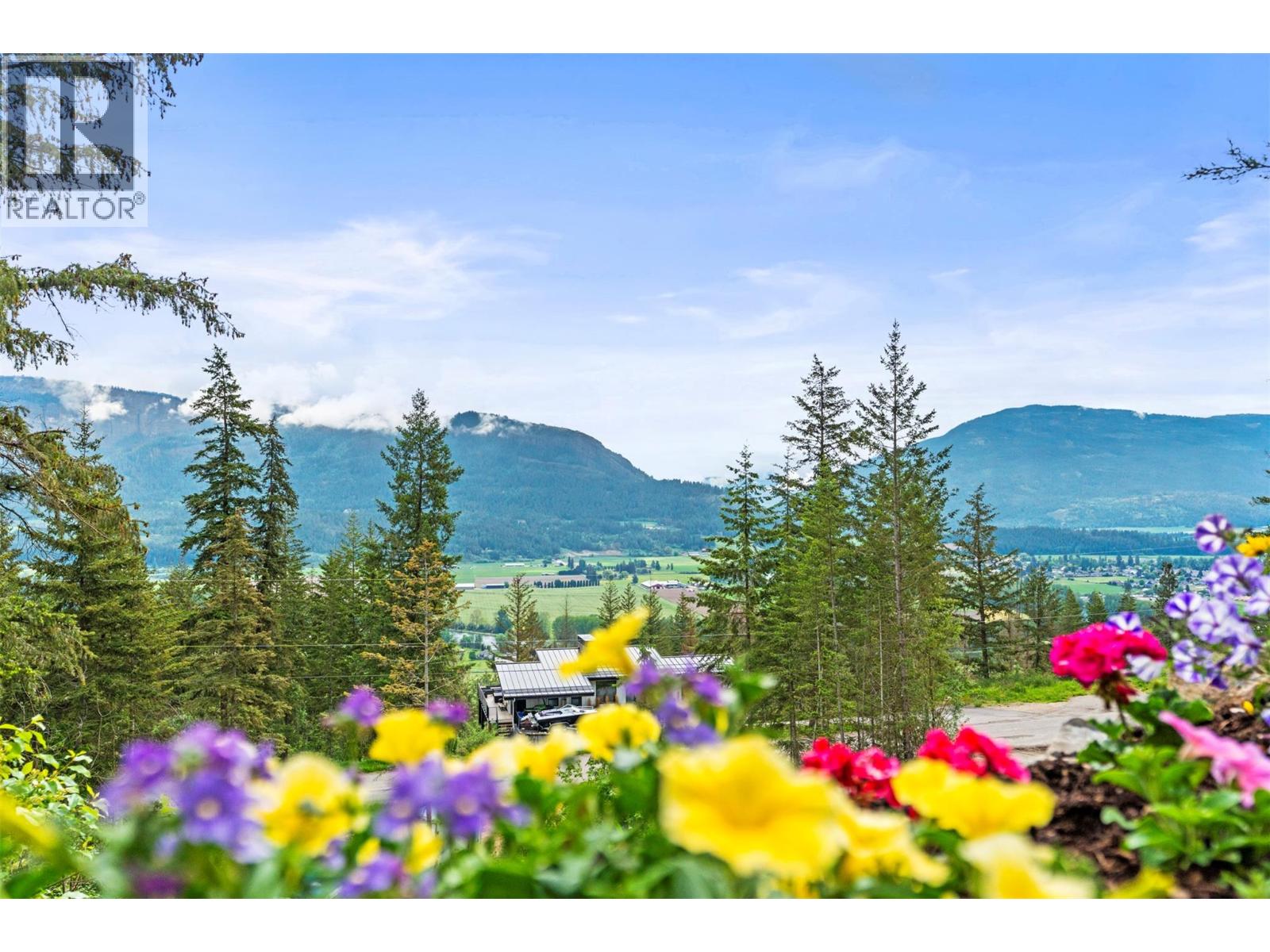 307 Oxbow Place, Enderby