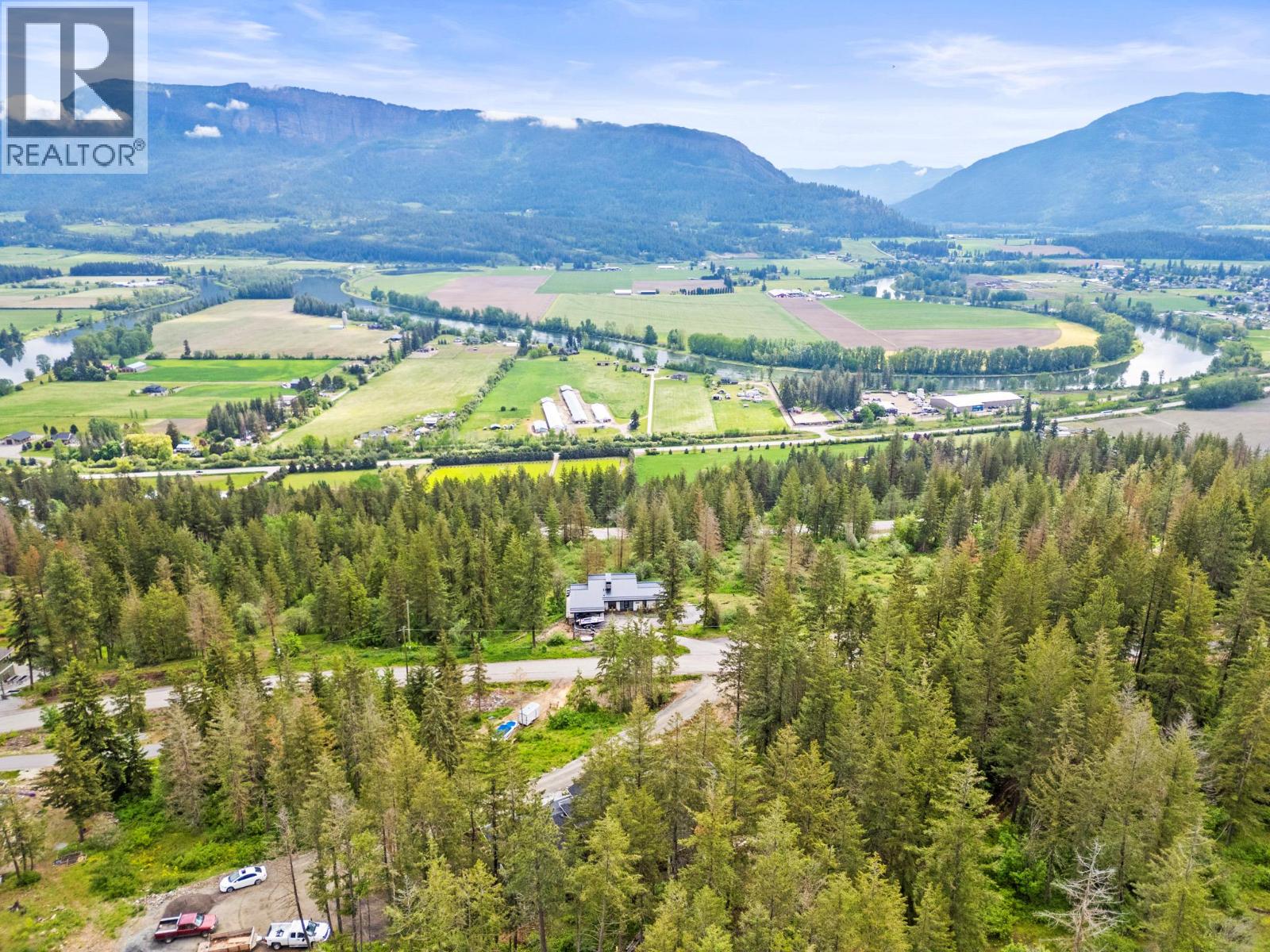 307 Oxbow Place, Enderby