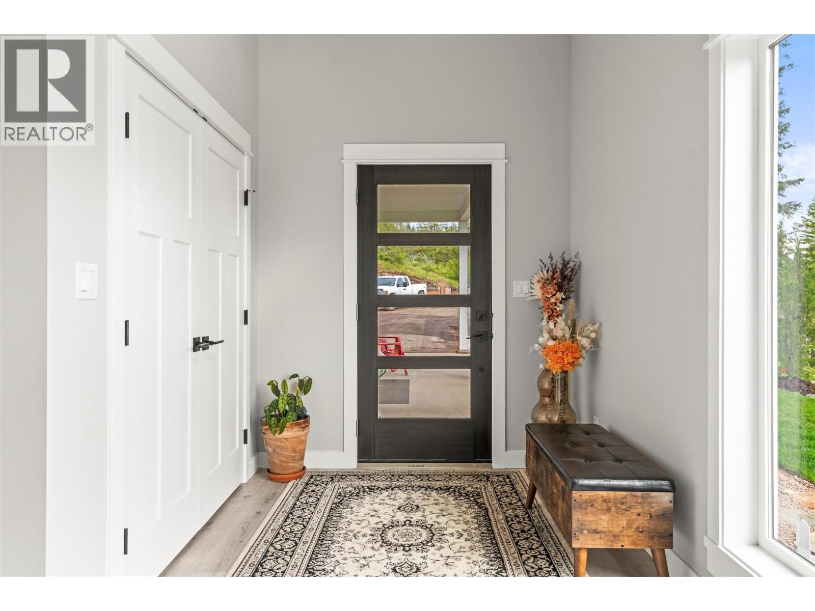 307 Oxbow Place, Enderby