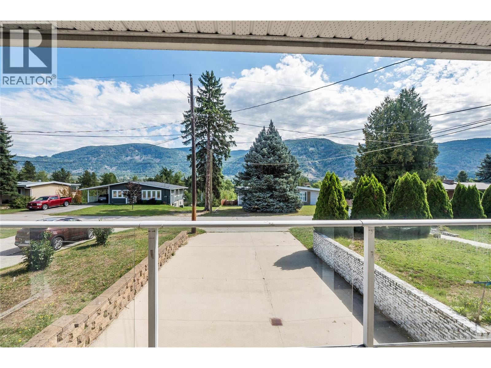 2540 6TH Avenue, Castlegar