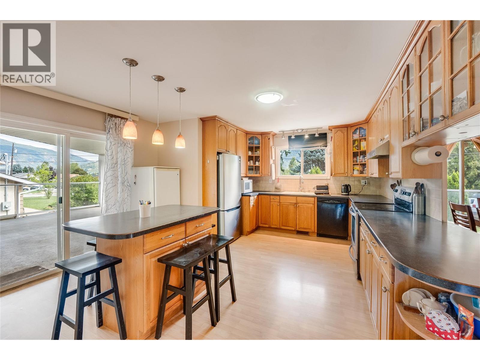 2540 6TH Avenue, Castlegar