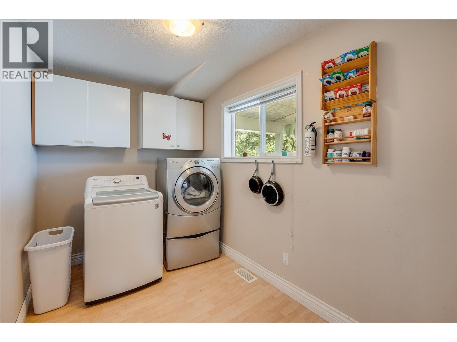 2540 6TH Avenue, Castlegar