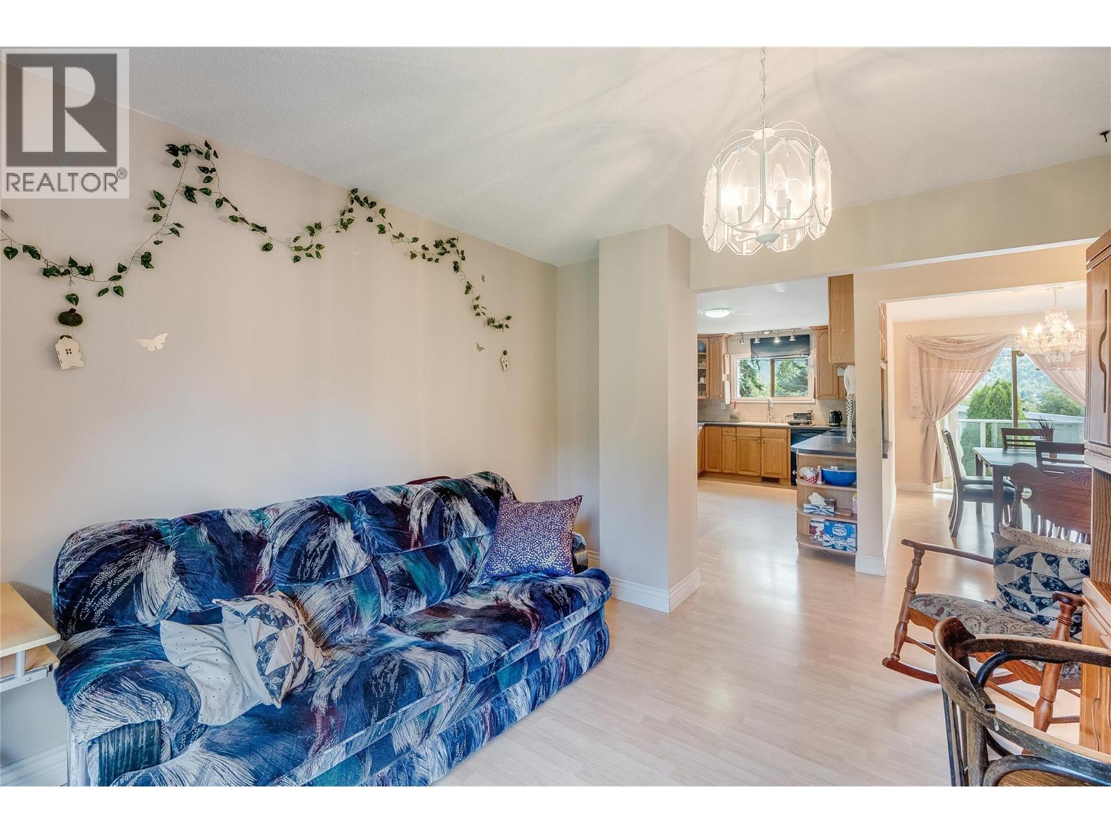2540 6TH Avenue, Castlegar