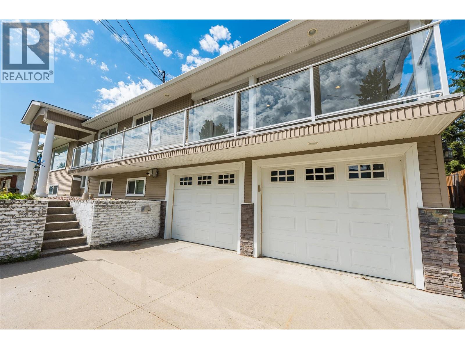 2540 6TH Avenue, Castlegar