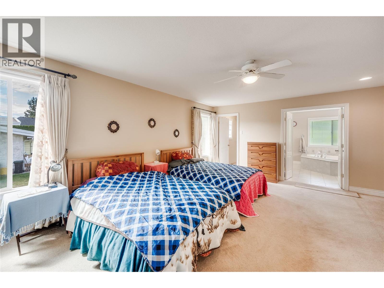 2540 6TH Avenue, Castlegar