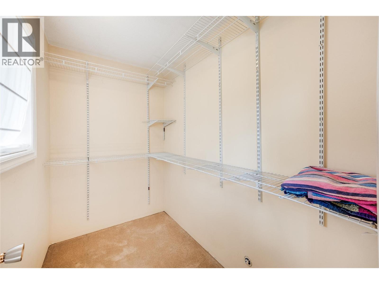 2540 6TH Avenue, Castlegar