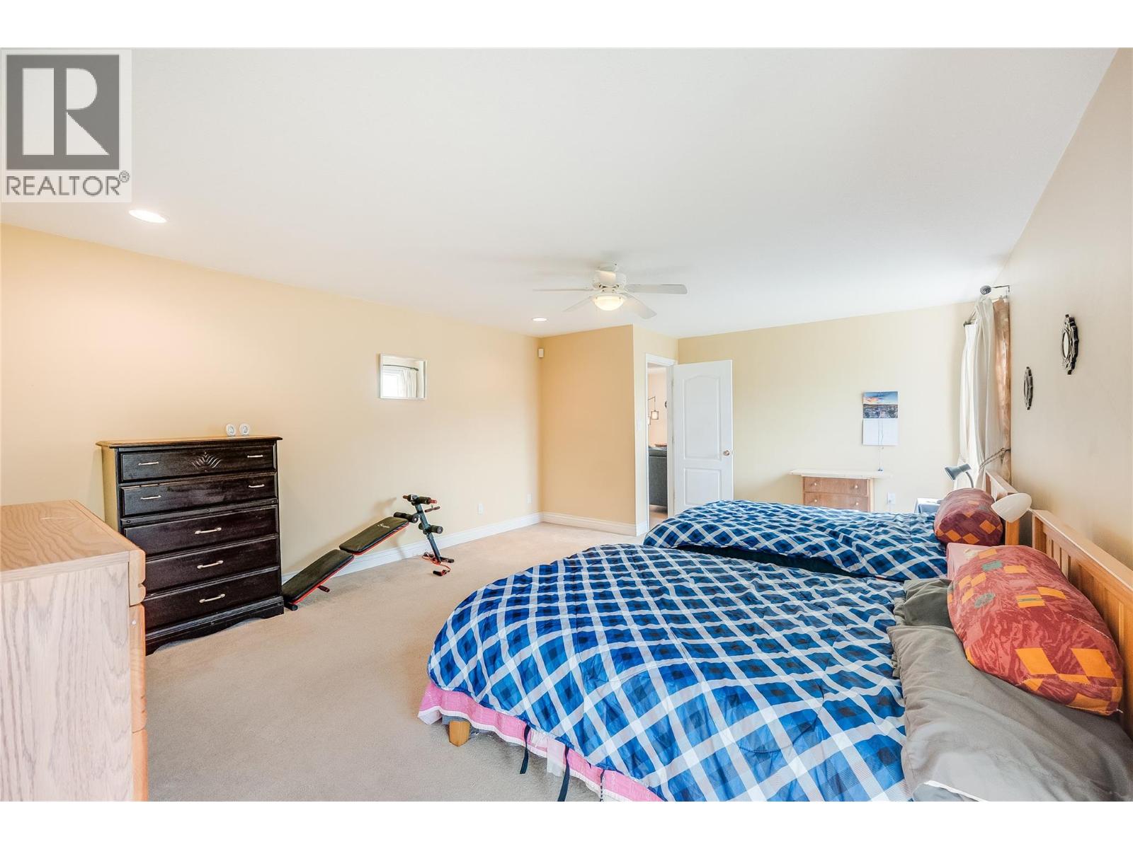 2540 6TH Avenue, Castlegar
