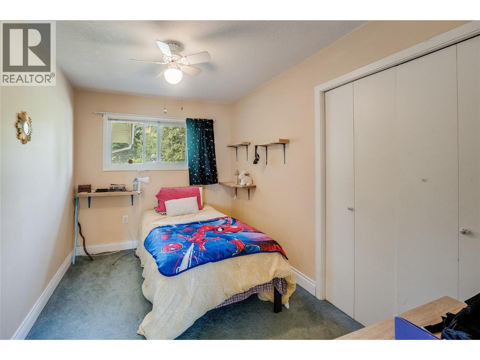 2540 6TH Avenue, Castlegar